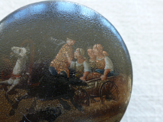 Russian Snuff box painted with Troika
